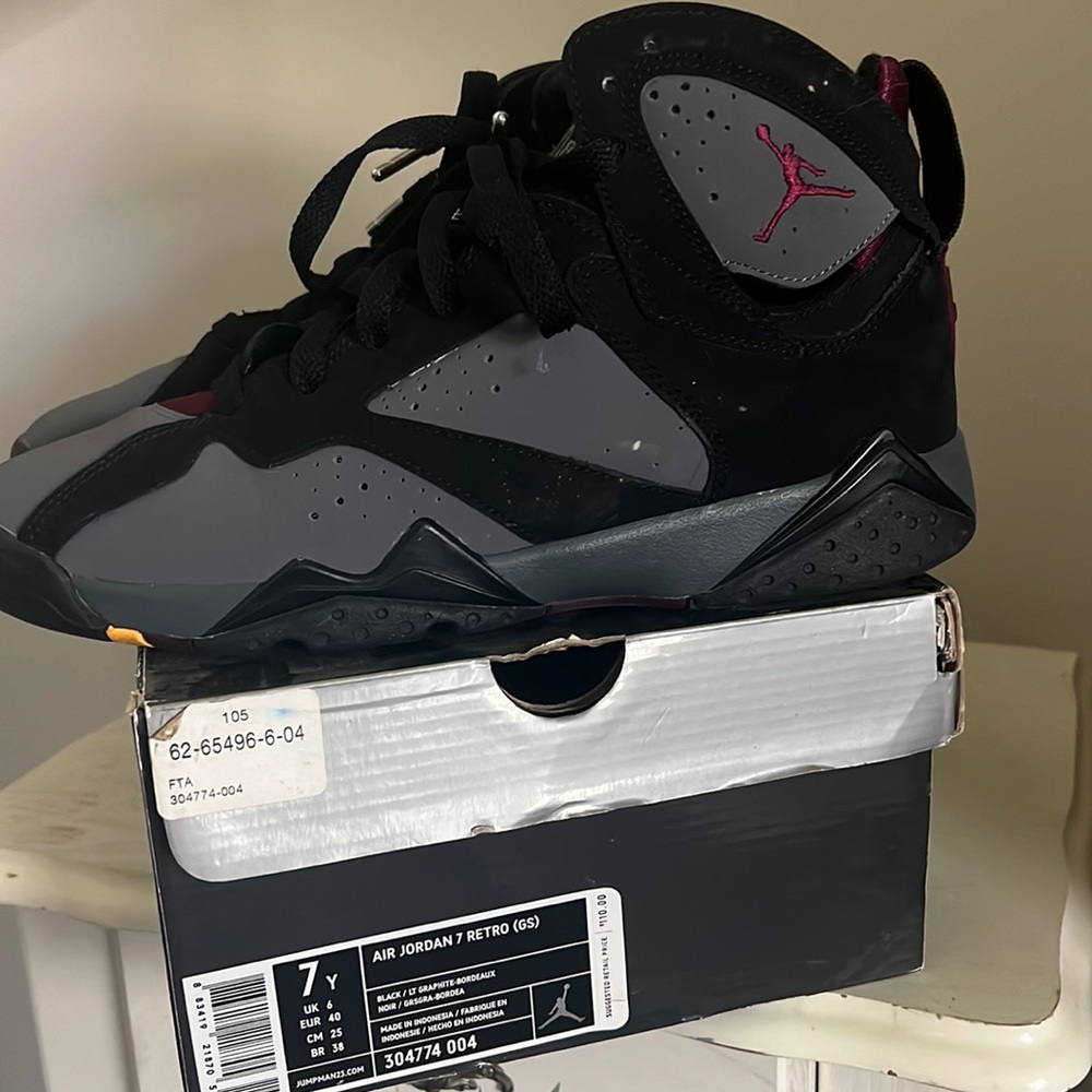 Air Jordan Retro 7